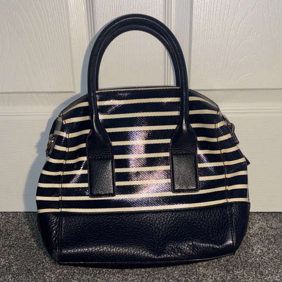 Kate Spade navy blue and Cream Striped Women’s purse - Picture 4 of 16